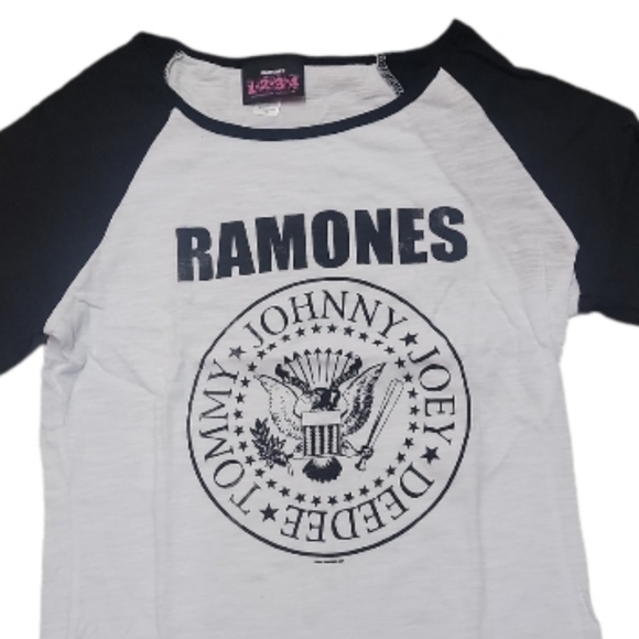 Ramones T-shirt - Picture 2 of 4